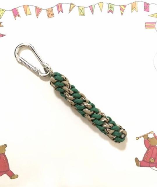 hハンドメイド〓パラコードキーホルダー〓greenミックス < 男性ファッション hハンドメイド〓パラコードキーホルダー〓greenミックス < 男性ファッションの