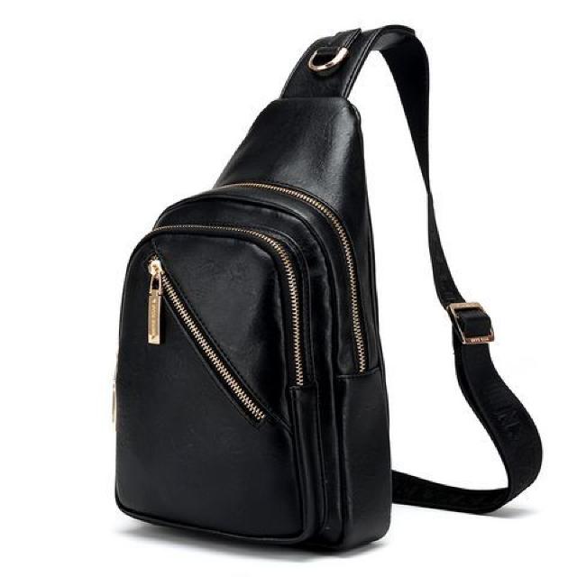 ���U�[ �����V�����_�[ �{�f�B�o�b�O �u���E�� �� �j���t�@�b�V������ 