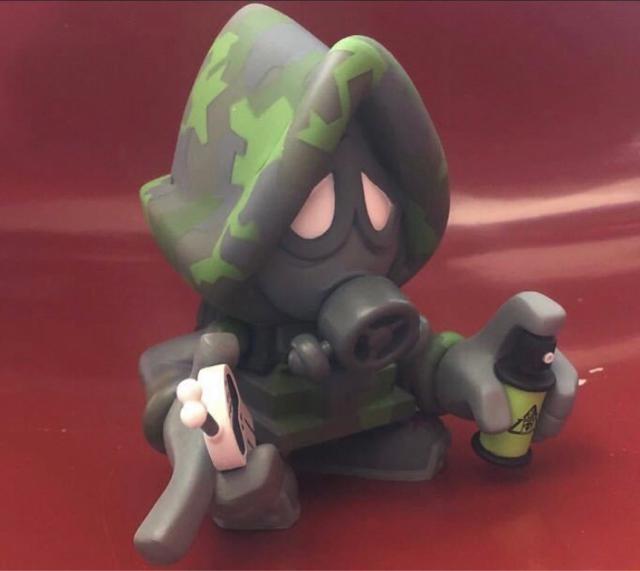 《GAS MASK》フィギュア ガスマスク FRANKIE エレクトロニックヴァイラス デザイナーズトイ 香港トイ スプレー缶トイ < ホビー  《GAS MASK》フィギュア ガスマスク FRANKIE エレクトロニックヴァイラス デザイナーズトイ 香港トイ スプレー缶トイ < ホビーの
