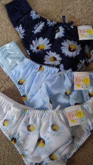 4Lサイズ3枚組マーガレットお花畑!シフォン使いツルツル光沢素材フェミニン!Tバックショーツ < 女性ファッション  4Lサイズ3枚組マーガレットお花畑!シフォン使いツルツル光沢素材フェミニン!Tバックショーツ  < 女性ファッションの