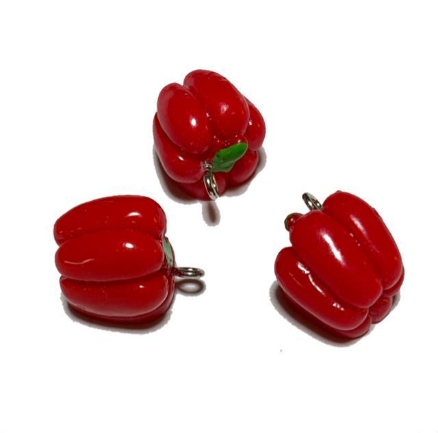 Y-017 赤パプリカのチャーム 野菜パーツ 3個◯ < ペット/手芸/園芸 Y-017 赤パプリカのチャーム 野菜パーツ 3個◯ < ペット/手芸/園芸の
