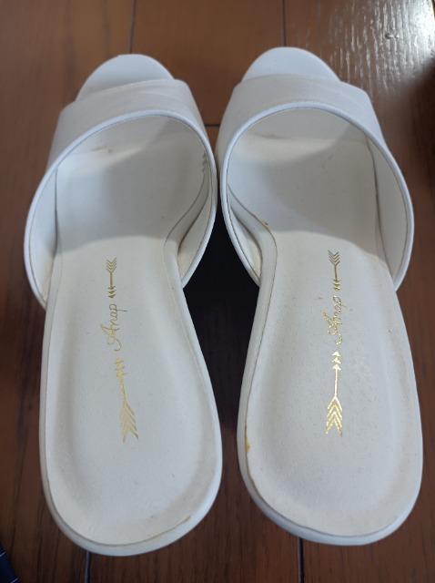 ANAP★ウェッジミュールサンダル★白★アナップ★美脚足長効果抜群★安定★アナップ★新品同様★ < 女性ファッション  ANAP★ウェッジミュールサンダル★白★アナップ★美脚足長効果抜群★安定★アナップ★新品同様★ < 女性ファッションの