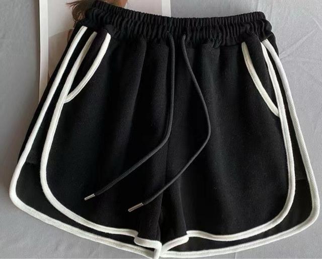 ショートパンツ サイド2本ライン付き ルームウェア ブラック 大きいサイズ < 女性ファッション  ショートパンツ サイド2本ライン付き ルームウェア ブラック 大きいサイズ  < 女性ファッションの