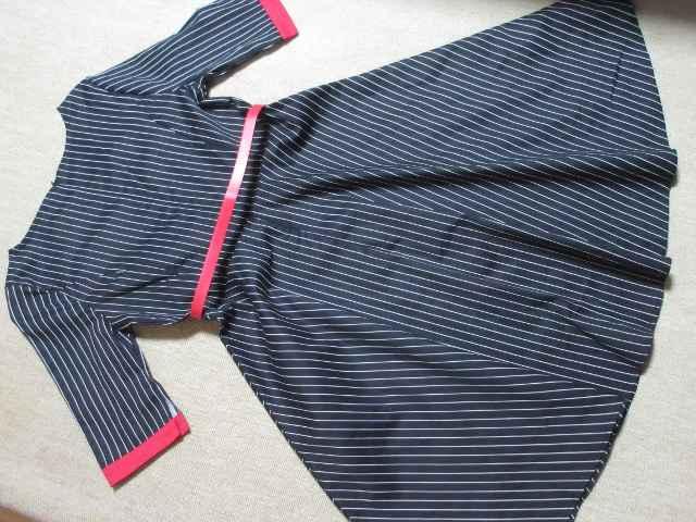 未使用☆ベルト粒*細ストライプ*フレアワンピース(ブラック) < 女性ファッション  未使用☆ベルト粒*細ストライプ*フレアワンピース(ブラック) < 女性ファッションの