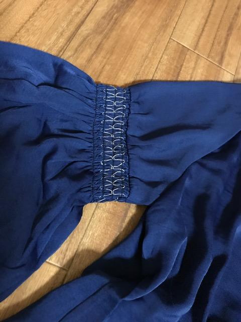 ☆新品薄手☆大袖さらっ.テカと素材のトップス M < 女性ファッション  ☆新品薄手☆大袖さらっ.テカと素材のトップス M < 女性ファッションの