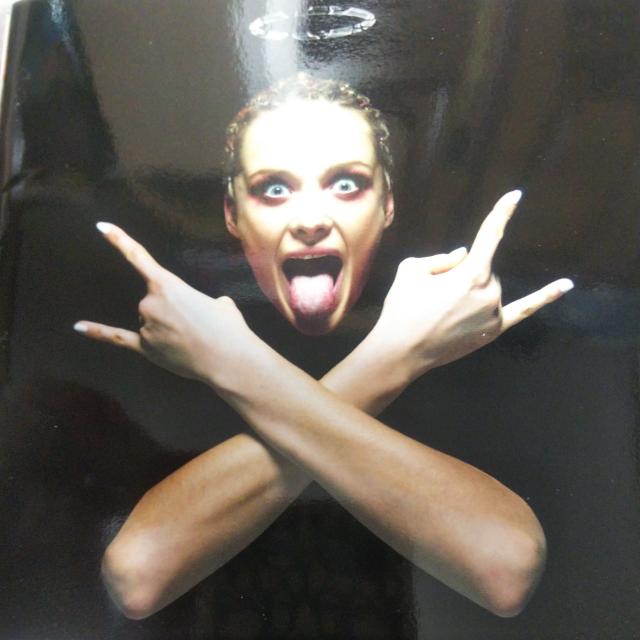 XebJ[t CD }LV} U z ԂԂ т   ^gObY 