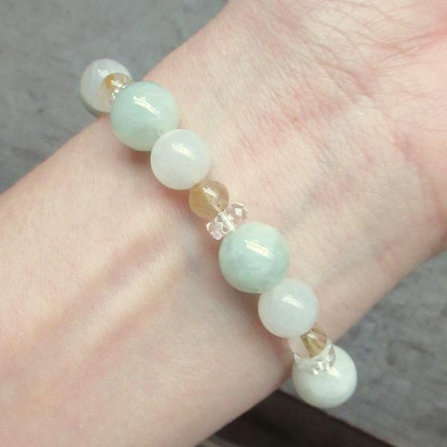本翡翠xムーンストーンxルチルクォーツブレスレット 天然石 パワーストーン < 女性アクセサリー/時計 本翡翠xムーンストーンxルチルクォーツブレスレット 天然石 パワーストーン < 女性アクセサリー/時計の