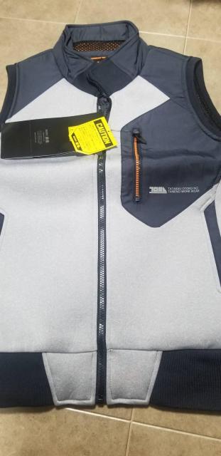 送料込★トライチ【2586.グレー】エアーボンディングベスト.M < 男性ファッション  送料込★トライチ【2586.グレー】エアーボンディングベスト.M  < 男性ファッションの