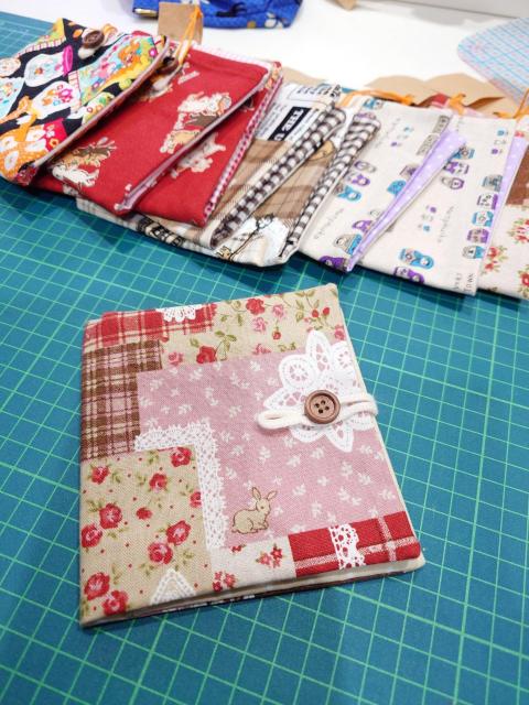 ハンドメイド サニタリーケース (A) < 女性ファッション  ハンドメイド サニタリーケース (A)  < 女性ファッションの