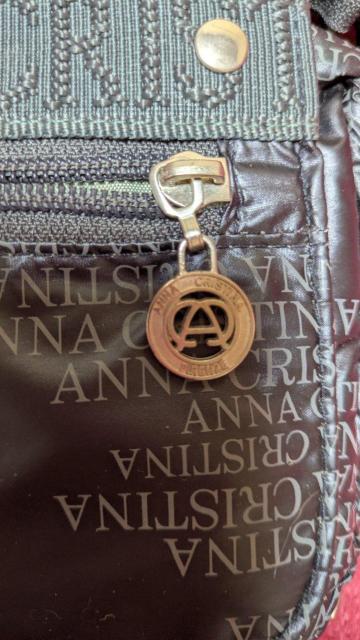 �V�����_�[�o�b�N �f�G�ł��� �`���b�N��|�P�b�g�����ł� �� �����t�@�b�V������ 