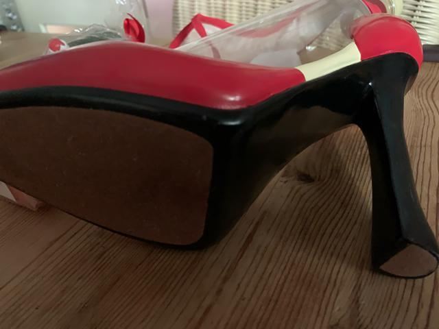 ハイヒルワインスダント 酒 蝋燭 置物雑貨デイスブレ 送料無料 < インテリア/ライフ  ハイヒルワインスダント 酒 蝋燭 置物雑貨デイスブレ 送料無料 < インテリア/ライフの