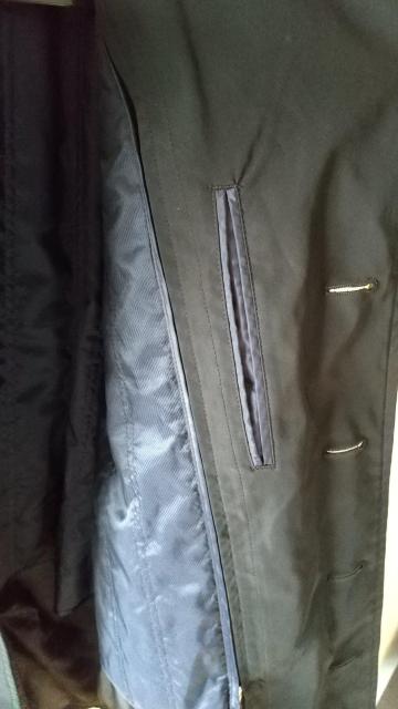 格安 紳士用コート LES MUES ライナー付き 黒色 < 男性ファッション 格安 紳士用コート LES MUES ライナー付き 黒色 < 男性ファッションの