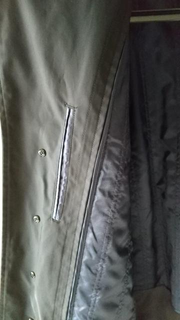 格安 紳士用コート LES MUES ライナー付き 黒色 < 男性ファッション 格安 紳士用コート LES MUES ライナー付き 黒色 < 男性ファッションの