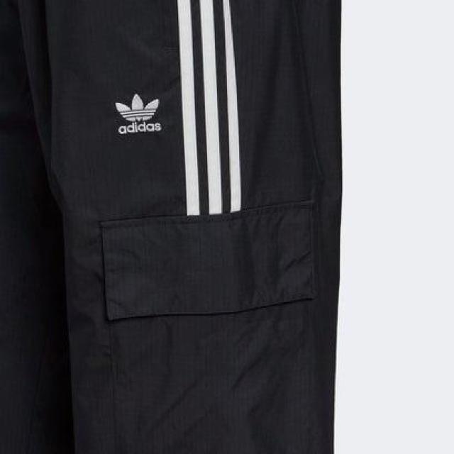新品 adidas originals アディダスオリジナルス 3 STRIPES CARGO PANTS カーゴパンツ S 黒 < ブランド  新品 adidas originals アディダスオリジナルス 3 STRIPES CARGO PANTS カーゴパンツ S 黒 < ブランドの