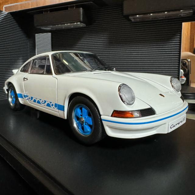 絶版未展示品オートアート1/18ポルシェ911 カレラ RS 2.7 1973 < ホビー  絶版未展示品オートアート1/18ポルシェ911 カレラ RS 2.7 1973  < ホビーの