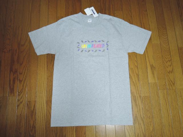 �V�i UNDEFEATED �A���f�B�t�B�[�e�b�h T�V���c S �D �O���f�[�V���� LOGO���S OUTLINE S/S TEE  �� �u�����h�� 