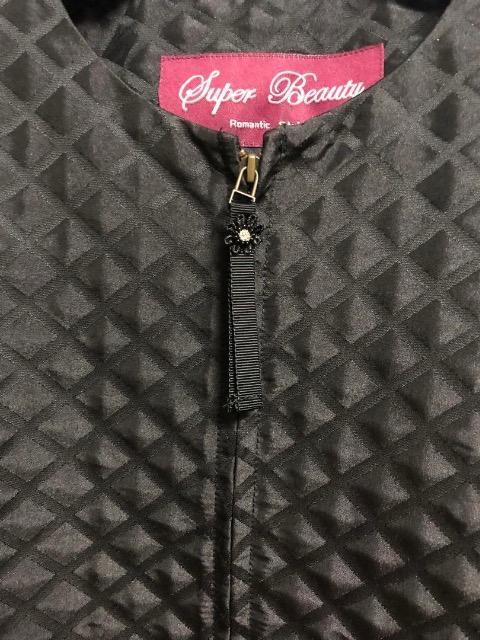 新品タグ付きSuper Beauty スーパービューティー キルティング風バルーン袖ノーカラージャケット < 女性ファッション  新品タグ付きSuper Beauty スーパービューティー キルティング風バルーン袖ノーカラージャケット < 女性ファッションの