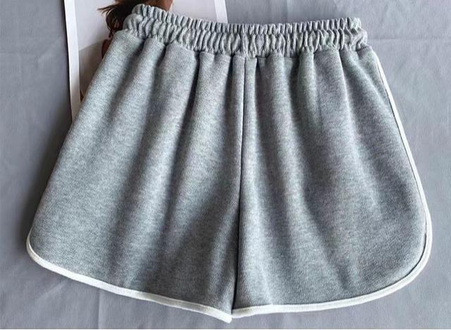 ショートパンツ 部屋着 サイド2本ライン付き ルームウェア ダークグレー 大きいサイズ < 女性ファッション ショートパンツ 部屋着 サイド2本ライン付き ルームウェア ダークグレー 大きいサイズ < 女性ファッションの