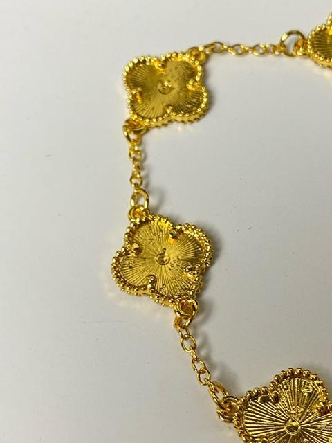 【幸運】クローバー ブレスレット ゴールドカラー 四つ葉 お洒落 レディース 鉄製 アクセサリー < ホビー 【幸運】クローバー ブレスレット ゴールドカラー 四つ葉 お洒落 レディース 鉄製 アクセサリー < ホビーの