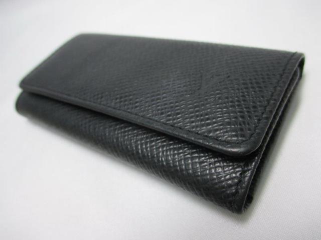 超美品 ルイヴィトン タイガ 4連キーケース 黒(アルドワーズ)本物 < ブランド  超美品 ルイヴィトン タイガ 4連キーケース 黒(アルドワーズ)本物 < ブランドの