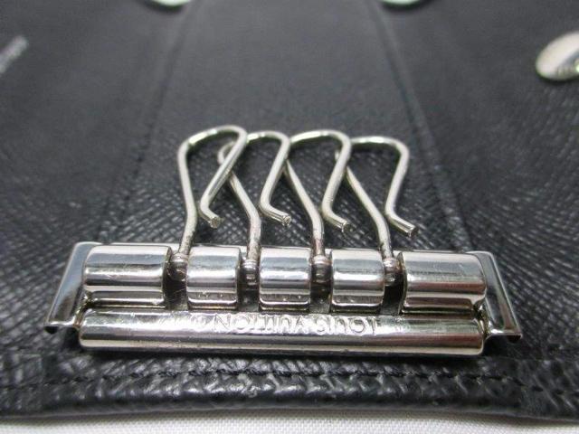 超美品 ルイヴィトン タイガ 4連キーケース 黒(アルドワーズ)本物 < ブランド  超美品 ルイヴィトン タイガ 4連キーケース 黒(アルドワーズ)本物 < ブランドの