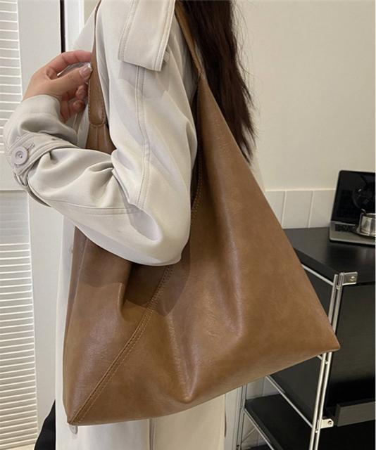 送料無料 新品 トートバッグ ポーチ付き 無地バッグ < 女性ファッション  送料無料 新品 トートバッグ ポーチ付き 無地バッグ < 女性ファッションの