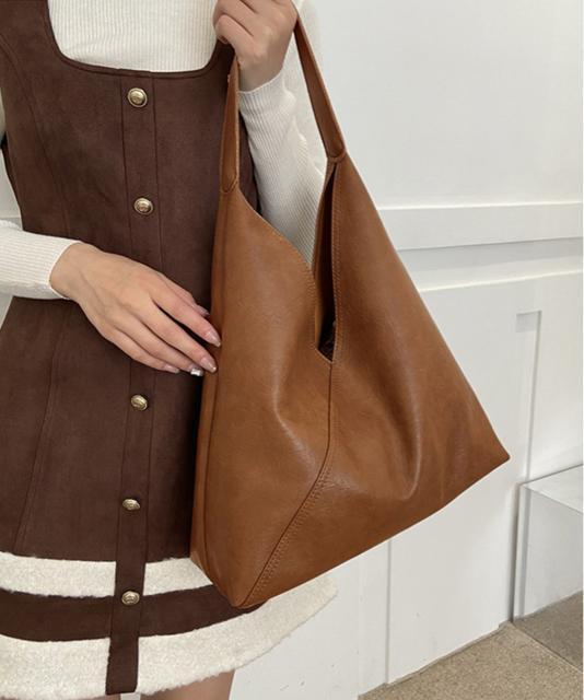 送料無料 新品 トートバッグ ポーチ付き 無地バッグ < 女性ファッション  送料無料 新品 トートバッグ ポーチ付き 無地バッグ < 女性ファッションの