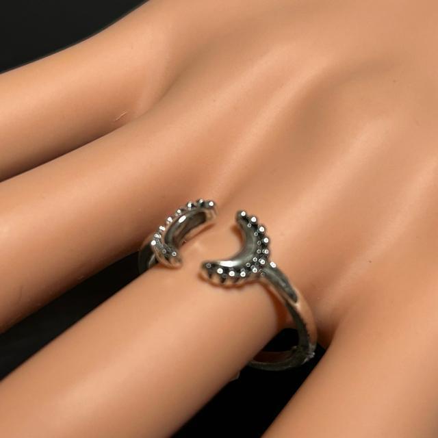 三日月デザインリング サイズ13.5号 管理番号20251H < 女性アクセサリー/時計 三日月デザインリング サイズ13.5号 管理番号20251H < 女性アクセサリー/時計の