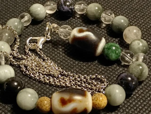 激レアです。「意(思い)の如く万事がうまく運ぶ」吉祥紋。一点物。ネックレス兼ホルダーとブレスです。 < 女性アクセサリー/時計 激レアです。「意(思い)の如く万事がうまく運ぶ」吉祥紋。一点物。ネックレス兼ホルダーとブレスです。 < 女性アクセサリー/時計の