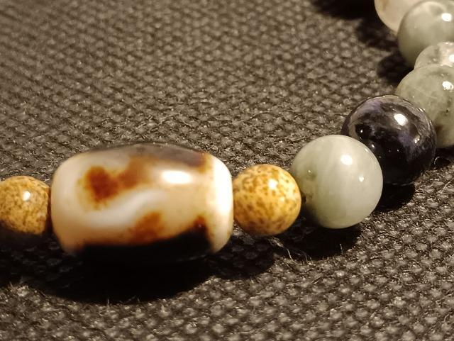 激レアです。「意(思い)の如く万事がうまく運ぶ」吉祥紋。一点物。ネックレス兼ホルダーとブレスです。 < 女性アクセサリー/時計 激レアです。「意(思い)の如く万事がうまく運ぶ」吉祥紋。一点物。ネックレス兼ホルダーとブレスです。 < 女性アクセサリー/時計の