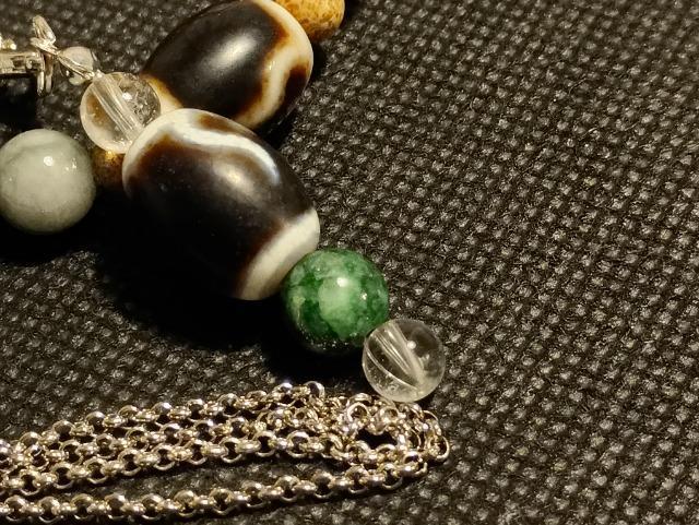 激レアです。「意(思い)の如く万事がうまく運ぶ」吉祥紋。一点物。ネックレス兼ホルダーとブレスです。 < 女性アクセサリー/時計 激レアです。「意(思い)の如く万事がうまく運ぶ」吉祥紋。一点物。ネックレス兼ホルダーとブレスです。 < 女性アクセサリー/時計の