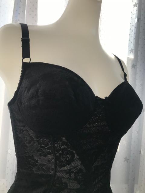 補正ボディシェィバー 中古品 < 女性ファッション 補正ボディシェィバー 中古品 < 女性ファッションの