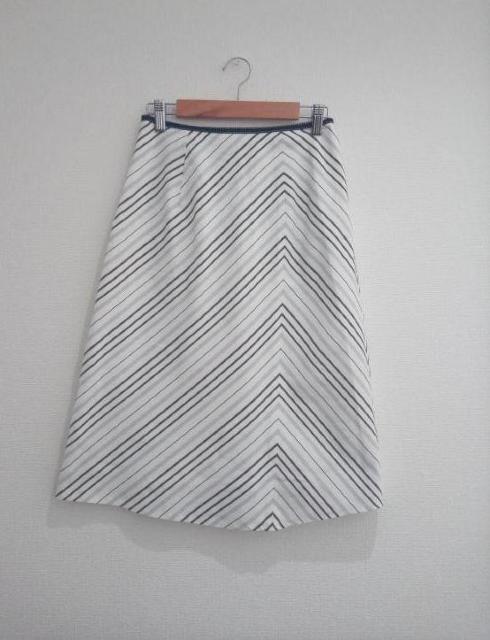 ヒロタ☆日本製 ボーダー ホワイト スカート < 女性ファッション  ヒロタ☆日本製 ボーダー ホワイト スカート  < 女性ファッションの