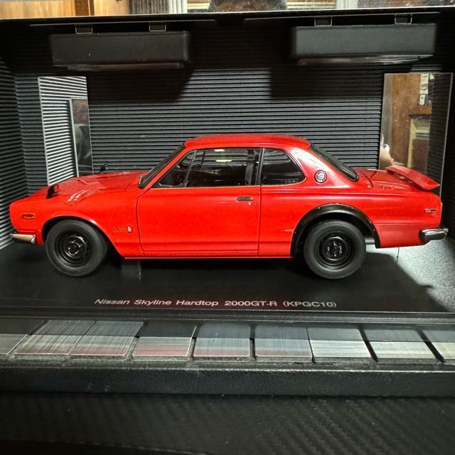 激レア未展示品 オートアート 1/18 スカイライン 2000 GT-R   赤 < ホビー  激レア未展示品 オートアート 1/18 スカイライン 2000 GT-R   赤 < ホビーの