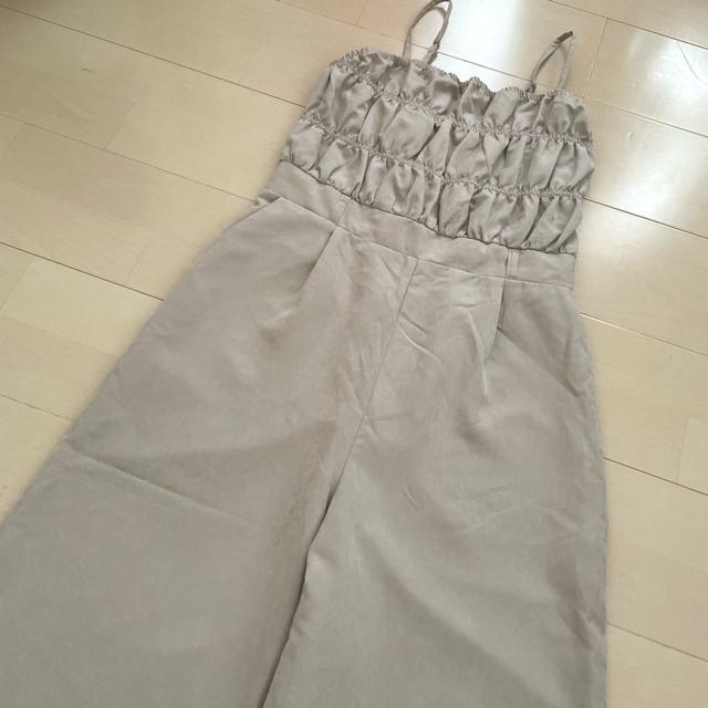 新品 ベージュ Lサイズ サロペット オールインワン < 女性ファッション  新品 ベージュ Lサイズ サロペット オールインワン < 女性ファッションの