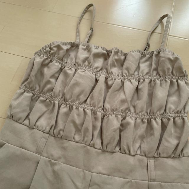 新品 ベージュ Lサイズ サロペット オールインワン < 女性ファッション  新品 ベージュ Lサイズ サロペット オールインワン < 女性ファッションの