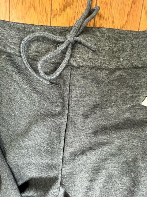 4Lサイズ!高貴紳士的!サラッとソフトな着心地!真夏以外通年着れそう!両脇ポケット付き!脇二本ライン入り!リラックス!ロングパンツ < 男性ファッション  4Lサイズ!高貴紳士的!サラッとソフトな着心地!真夏以外通年着れそう!両脇ポケット付き!脇二本ライン入り!リラックス!ロングパンツ < 男性ファッションの