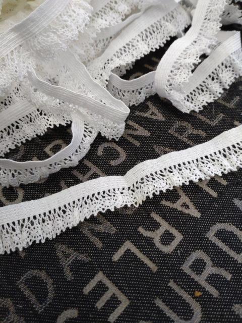 (MR5822) 約3.8m・オフホワイトのギャザートーションレース < ペット/手芸/園芸 (MR5822) 約3.8m・オフホワイトのギャザートーションレース < ペット/手芸/園芸の