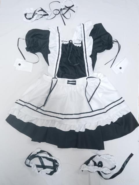 白と黒のメイド服 Sサイズ < 女性ファッション 白と黒のメイド服 Sサイズ < 女性ファッションの