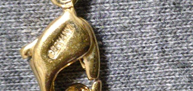 【真正品】『美品』クリスチャンディオール ゴールドブレスレットCDロゴ < ブランド 【真正品】『美品』クリスチャンディオール ゴールドブレスレットCDロゴ < ブランドの