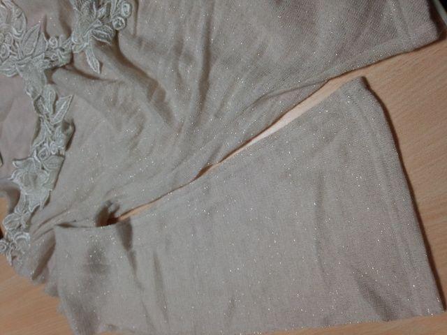 ラメ入り★ベージュのエレガントな薄手のセーター★美品 < 女性ファッション  ラメ入り★ベージュのエレガントな薄手のセーター★美品 < 女性ファッションの