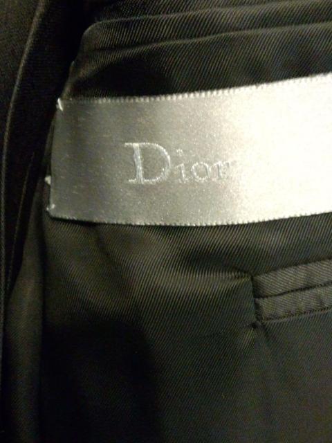 国内正規 新古 絶版 ディオールオム 肘丈テーラードジャケット黒 38 最小 男女兼用サイズ セットアップスーツ○メンズ エディ期 < ブランド  国内正規 新古 絶版 ディオールオム 肘丈テーラードジャケット黒 38 最小 男女兼用サイズ セットアップスーツ○メンズ エディ期 < ブランドの