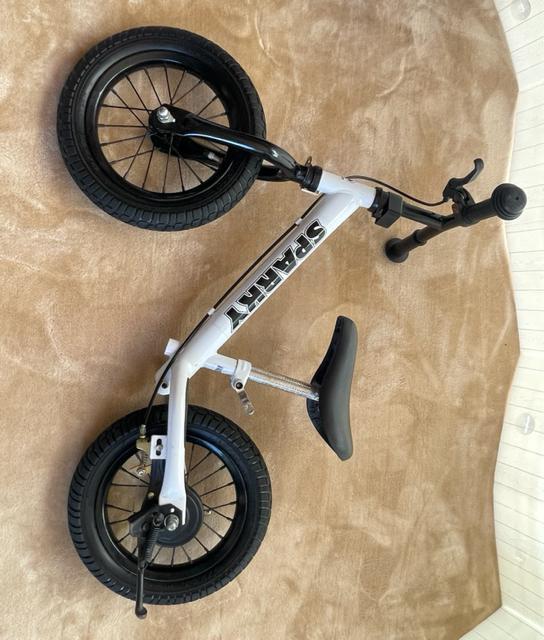 最終値下げ SPARKY スパーキー【キックスタンド付き】 ブレーキ付ゴムタイヤ装備 ペダルなし自転車 キッズバイク12インチ < おもちゃ 最終値下げ SPARKY スパーキー【キックスタンド付き】 ブレーキ付ゴムタイヤ装備 ペダルなし自転車 キッズバイク12インチ < おもちゃの