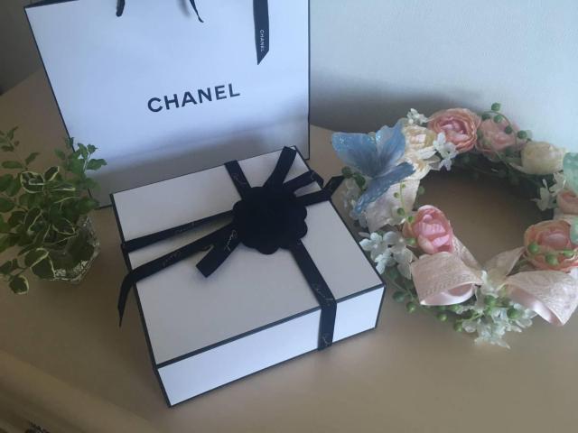 CHANELpbP[WEVbv܃Zbg{EJAt  uh 