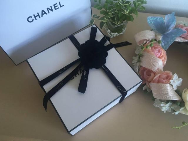 CHANELpbP[WEVbv܃Zbg{EJAt  uh 