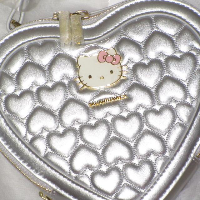 未使用☆ 「ハローキティ」50周年記念コレクションハート型ショルダーバッグ(シルバー) < ブランド  未使用☆ 「ハローキティ」50周年記念コレクションハート型ショルダーバッグ(シルバー) < ブランドの