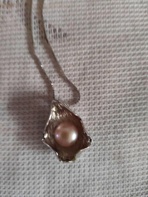パールネックレス 真珠ペンダント シルバーカラー 貝殻モチーフ エレガント < 女性ファッション パールネックレス 真珠ペンダント シルバーカラー 貝殻モチーフ エレガント < 女性ファッションの