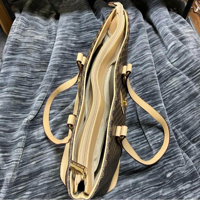 �yGiorgio Valenti / �W�����W�I���@�����e�B �z�g�[�g�o�b�O �� �����t�@�b�V������ 