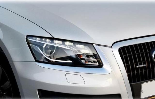 クロームメッキヘッドライトアイライン Q5 8RC系 < 自動車/バイク クロームメッキヘッドライトアイライン Q5 8RC系 < 自動車/バイク