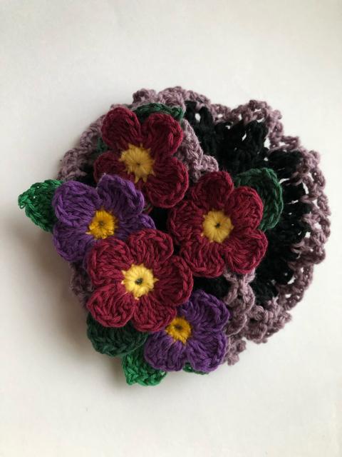 ハンドメイド ボリューム シュシュ シックなお花いっぱい♪ < 女性ファッション  ハンドメイド ボリューム シュシュ シックなお花いっぱい♪ < 女性ファッションの